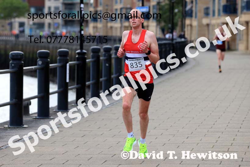 Bridges of the Tyne 5 Mile Road Race, Newcastle Quayside.  Photo: David T. Hewitson/Sports for All Pics